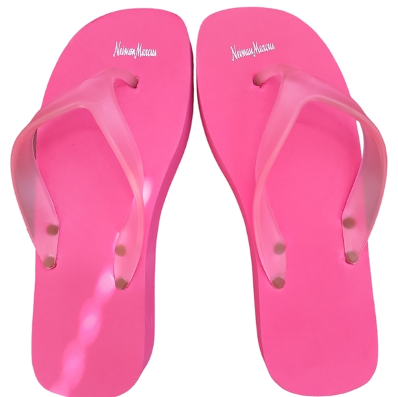 Neiman Marcus | Shoes | Neiman Marcus Platform Flip Flops Thong Sandals M  785 | Poshmark